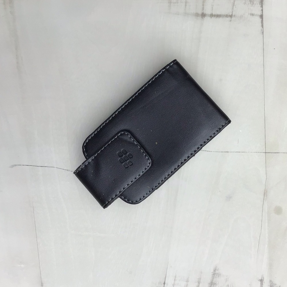 Blackberry phone holder black leather OS